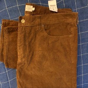 JCrew Factory Men’s vintage slim corduroy brown